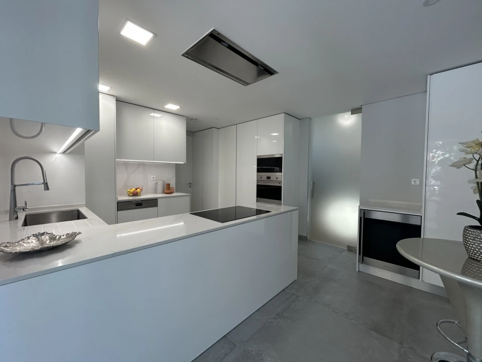 Apartamento T3 para Venda em Carcavelos e Parede Foto 10