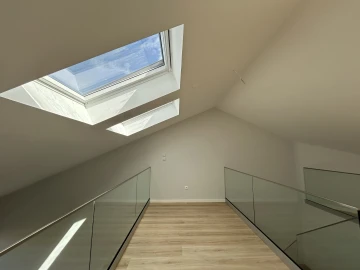 Apartamento T3 para Venda em Carcavelos e Parede