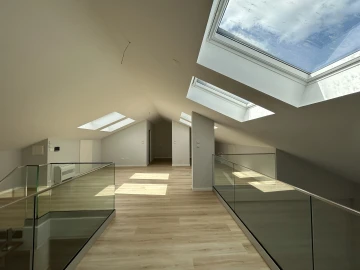 Apartamento T3 para Venda em Carcavelos e Parede