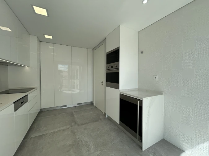 Apartamento T3 para Venda em Carcavelos e Parede Foto 18