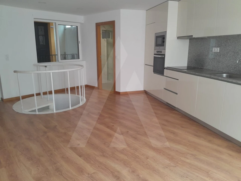 Apartamento T1 para Arrendamento em Glória e Vera Cruz Foto 7