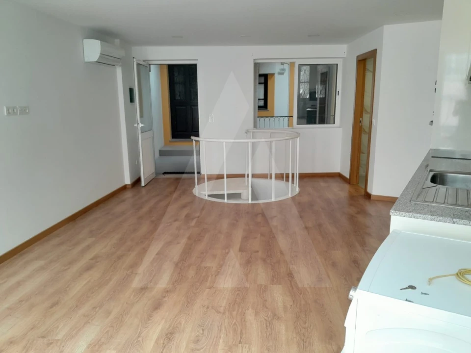 Apartamento T1 para Arrendamento em Glória e Vera Cruz Foto 8