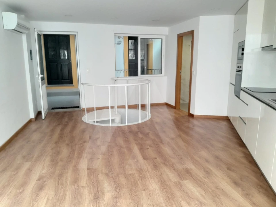 Apartamento T1 para Arrendamento em Glória e Vera Cruz Foto 9