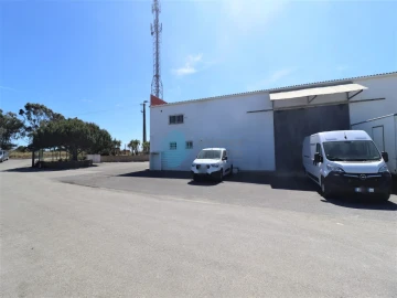 Armazém para Venda em Ericeira