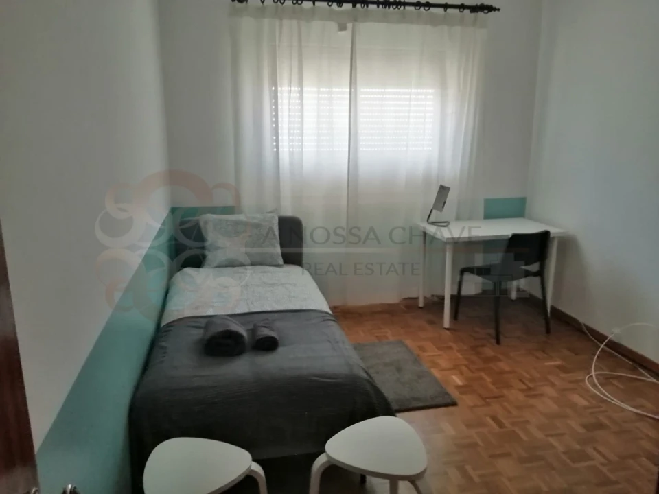 Quarto para Arrendamento em Almada, Cova da Piedade, Pragal e Cacilhas Foto 1