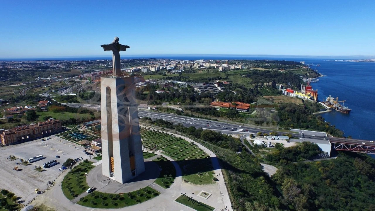 Quarto para Arrendamento em Almada, Cova da Piedade, Pragal e Cacilhas Foto 13