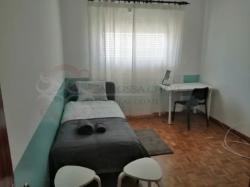 Quarto para Arrendamento em Almada, Cova da Piedade, Pragal e Cacilhas