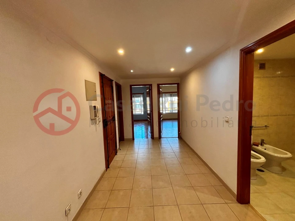 Apartamento T3 para Venda em Corroios Foto 16