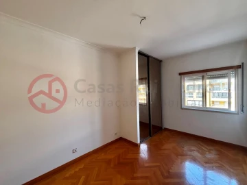 Apartamento T3 para Venda em Corroios