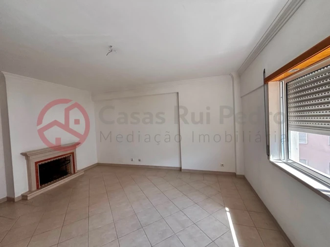 Apartamento T3 para Venda em Corroios Foto 9