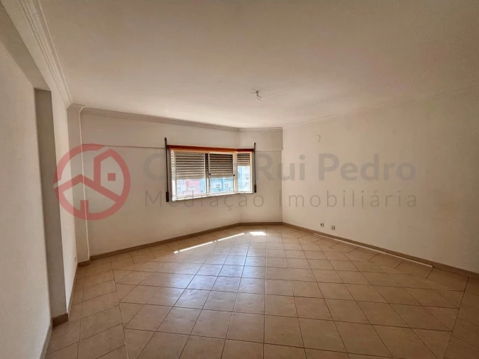 Apartamento T3 para Venda em Corroios Foto 13