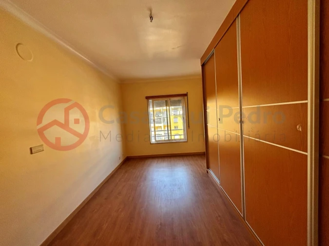 Apartamento T3 para Venda em Corroios Foto 24