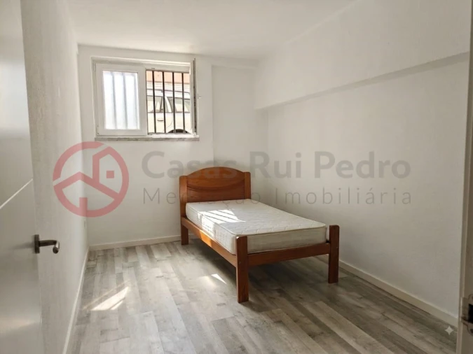 Loja para Venda em Setubal (São Sebastião) Foto 17