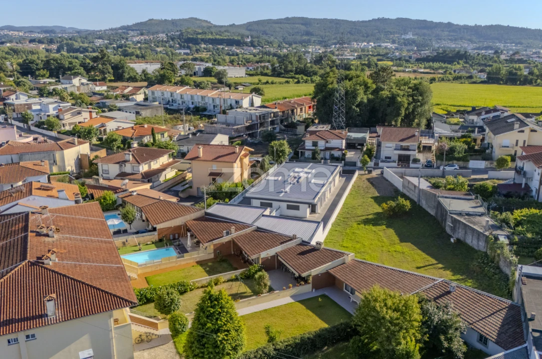 Moradia T3 para Venda em Merelim (São Pedro) e Frossos Foto 33