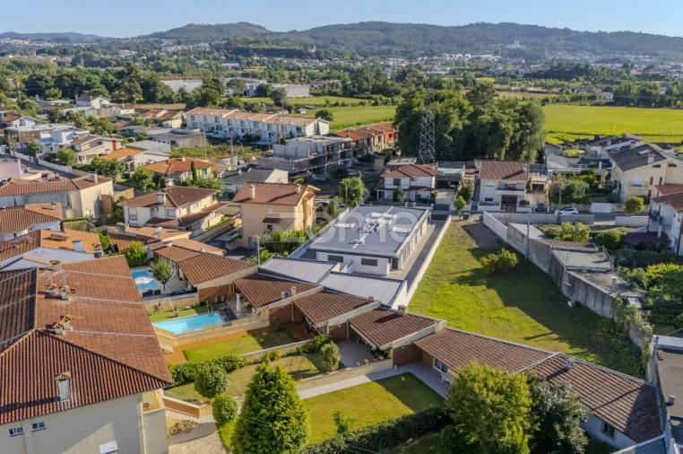 Moradia T3 para Venda em Merelim (São Pedro) e Frossos Foto 33