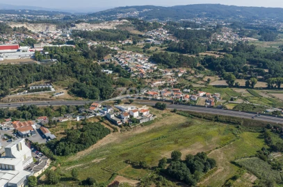 Terreno para Venda em Paredes