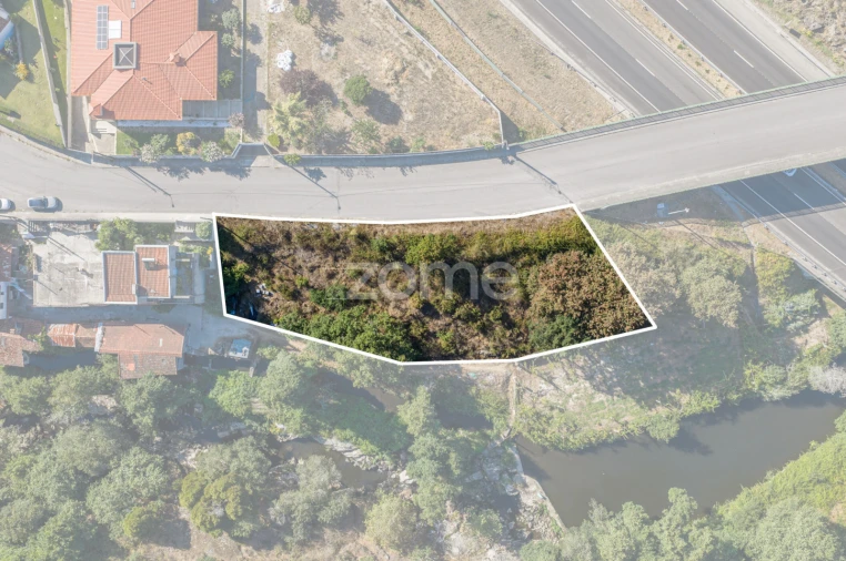 Terreno para Venda em Paredes Foto 3