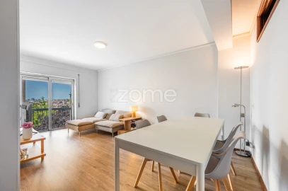 Apartamento T3 para Venda em Mafamude e Vilar do Paraíso