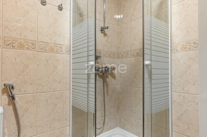 Apartamento T3 para Venda em Mafamude e Vilar do Paraíso