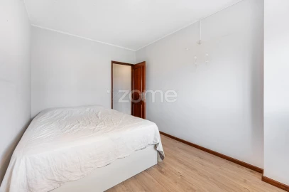 Apartamento T3 para Venda em Mafamude e Vilar do Paraíso