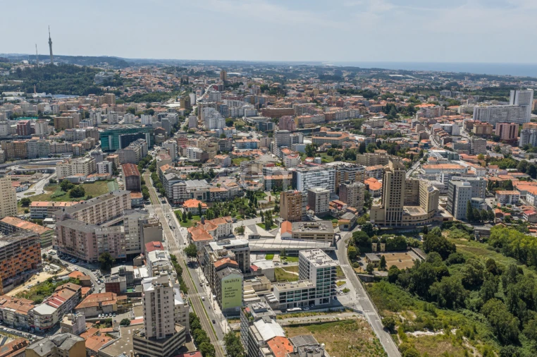 Apartamento T3 para Venda em Mafamude e Vilar do Paraíso Foto 30