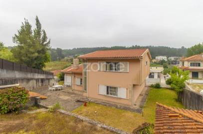 Moradia T5 para Venda em Este (São Pedro e São Mamede)