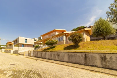 Moradia T5 para Venda em Este (São Pedro e São Mamede)