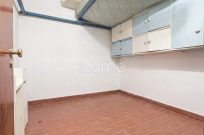 Apartamento T3 para Venda em Oeiras e São Julião da Barra, Paço de Arcos e Caxias