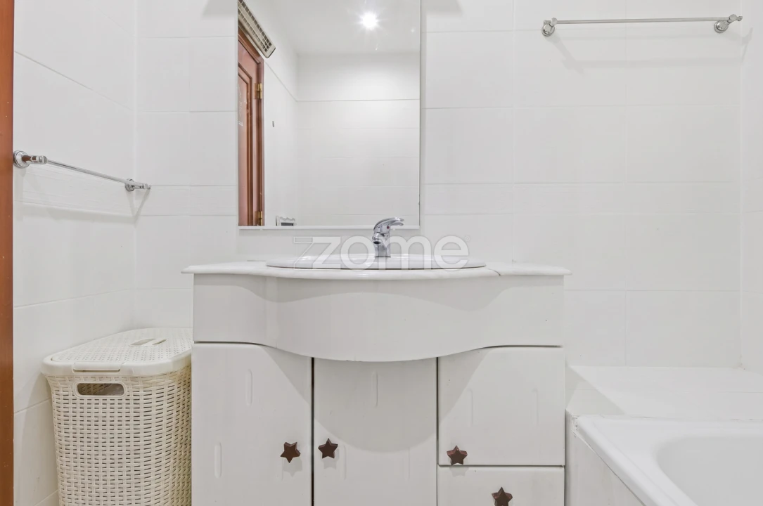 Apartamento T3 para Venda em Oeiras e São Julião da Barra, Paço de Arcos e Caxias Foto 12
