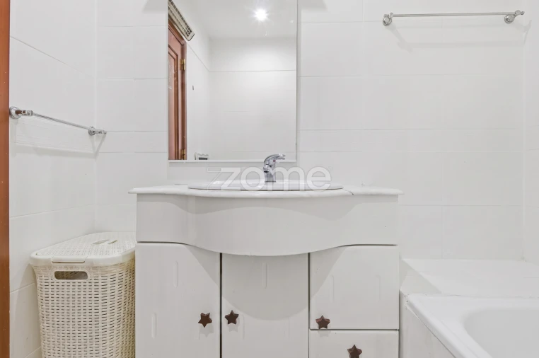 Apartamento T3 para Venda em Oeiras e São Julião da Barra, Paço de Arcos e Caxias Foto 12