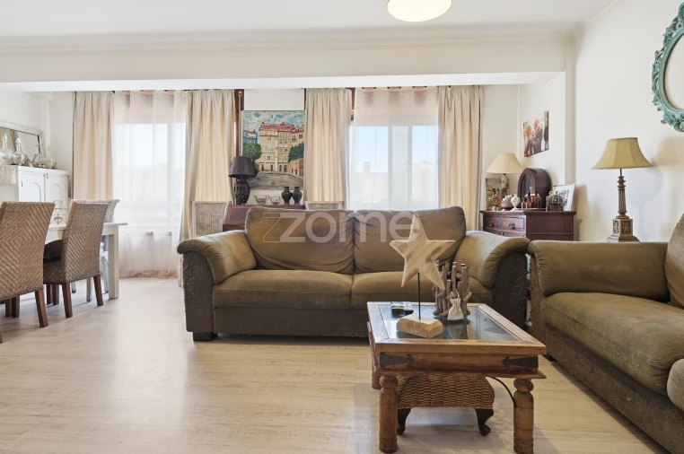Apartamento T3 para Venda em Oeiras e São Julião da Barra, Paço de Arcos e Caxias Foto 4