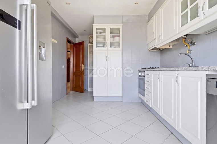 Apartamento T3 para Venda em Oeiras e São Julião da Barra, Paço de Arcos e Caxias Foto 7
