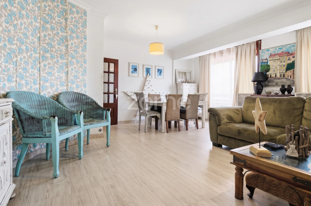 Apartamento T3 para Venda em Oeiras e São Julião da Barra, Paço de Arcos e Caxias Foto 3
