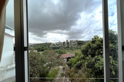 Apartamento T2 para Venda em Santo Antão e São Julião do Tojal