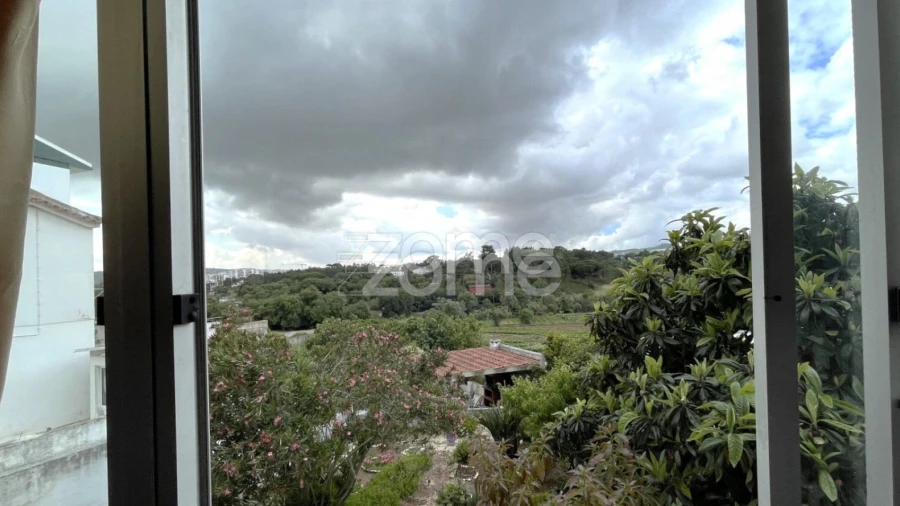Apartamento T2 para Venda em Santo Antão e São Julião do Tojal