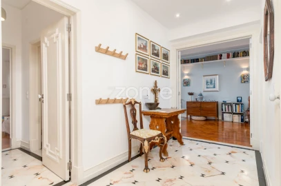 Apartamento T3 para Arrendamento em Alvalade