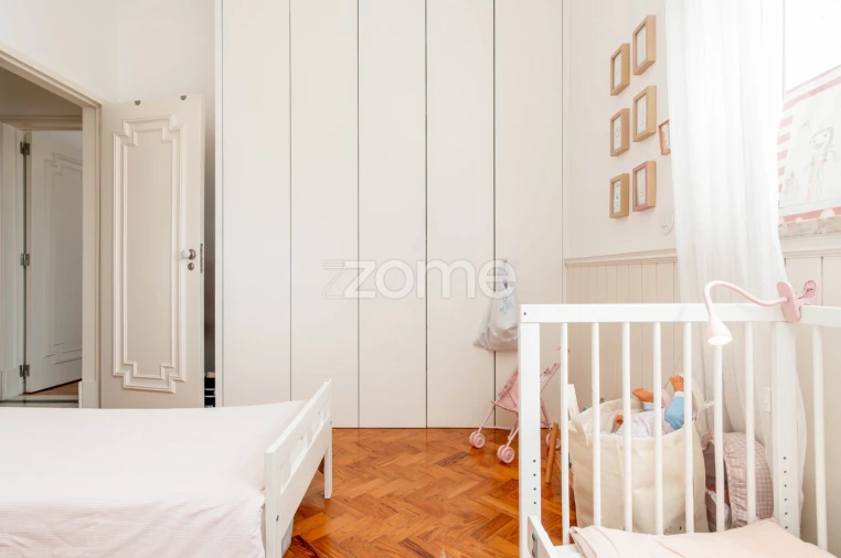 Apartamento T3 para Arrendamento em Alvalade Foto 24