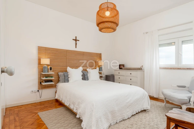 Apartamento T3 para Arrendamento em Alvalade Foto 25