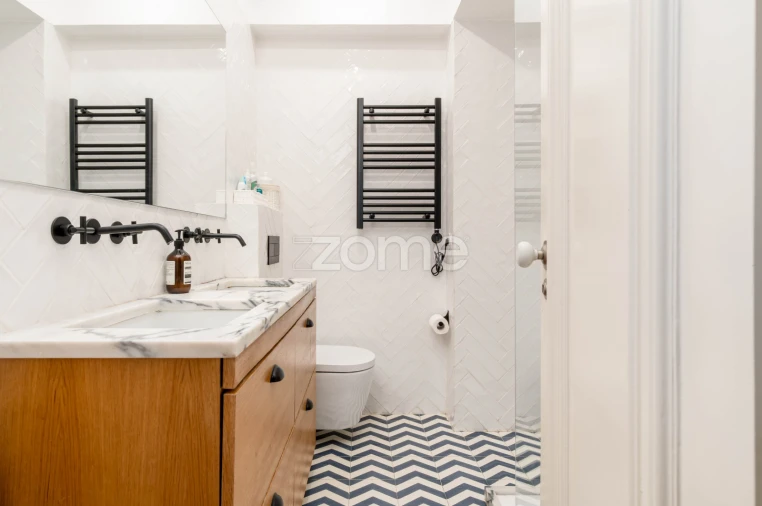 Apartamento T3 para Arrendamento em Alvalade Foto 30
