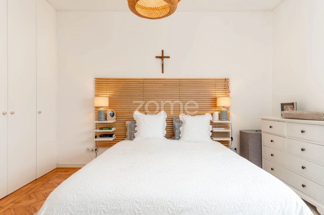 Apartamento T3 para Arrendamento em Alvalade Foto 27