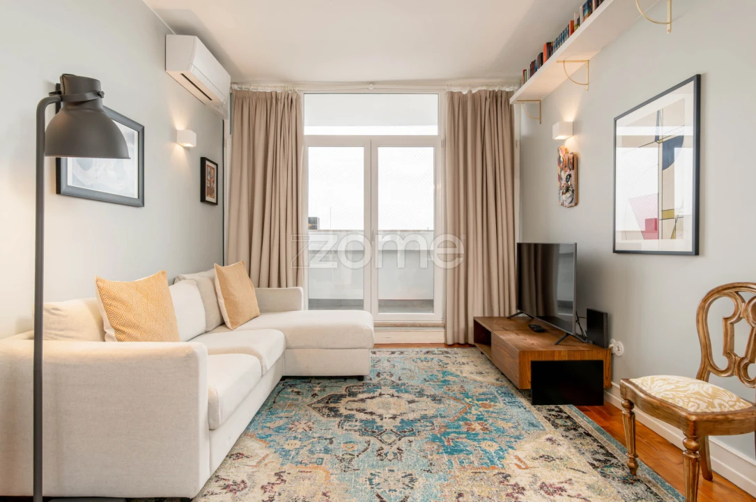 Apartamento T3 para Arrendamento em Alvalade Foto 5