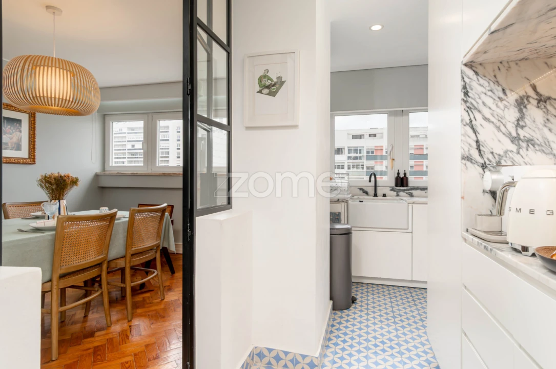 Apartamento T3 para Arrendamento em Alvalade Foto 17