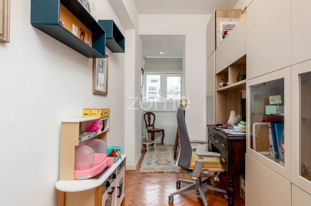 Apartamento T3 para Arrendamento em Alvalade Foto 35