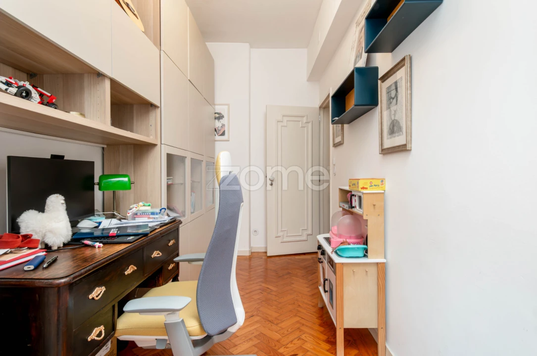 Apartamento T3 para Arrendamento em Alvalade Foto 36
