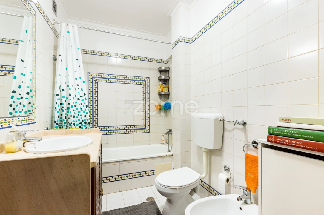 Apartamento T2 para Venda em Sacavém e Prior Velho Foto 15