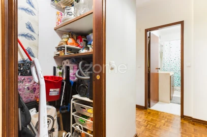 Apartamento T2 para Venda em Sacavém e Prior Velho
