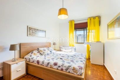 Apartamento T2 para Venda em Sacavém e Prior Velho