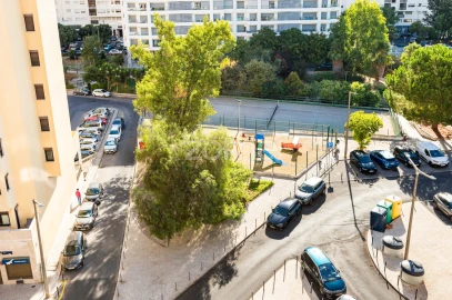 Apartamento T2 para Venda em Sacavém e Prior Velho