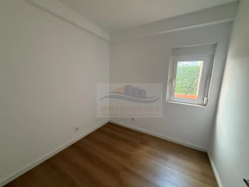 Apartamento T4 para Venda em Águas Livres