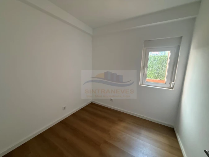 Apartamento T4 para Venda em Águas Livres Foto 12